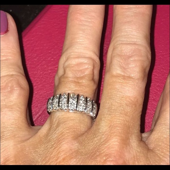 Diamond Ring - Picture 3 of 4